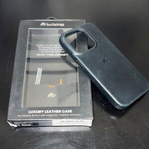 Bullstrap Leather Case for iPhone 15 Pro- Ocean